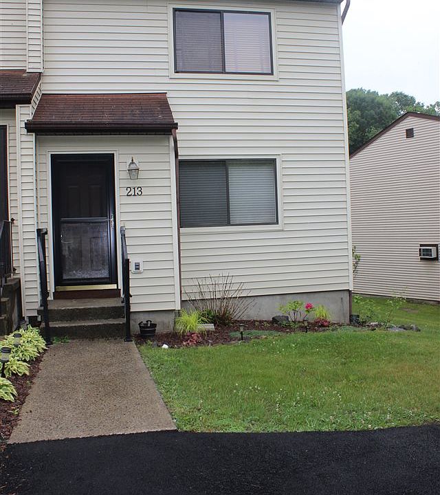 1st image of 213 Sterling Pl