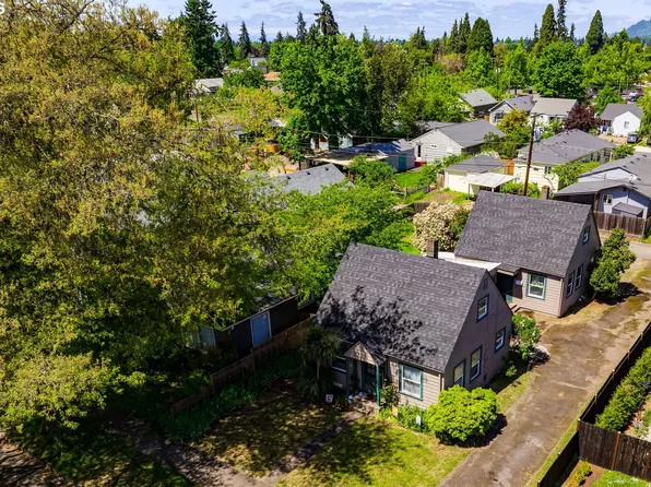 650/656 F St, Springfield, OR 97477