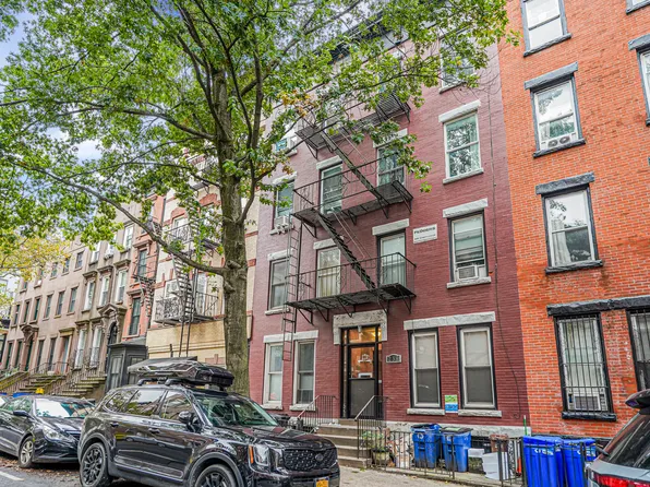 238 Sackett Street image 2 of 25