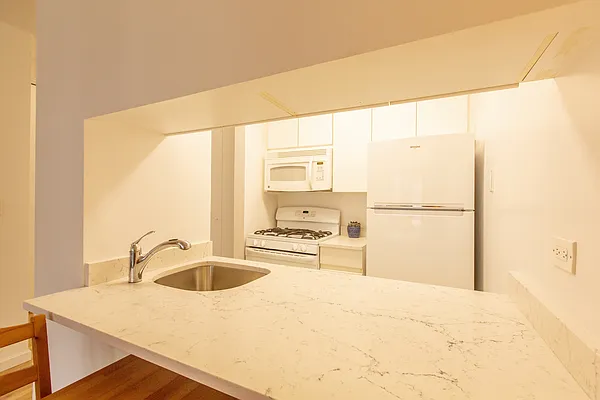 Rented by Living Quest Real Estate Inc. | media 4