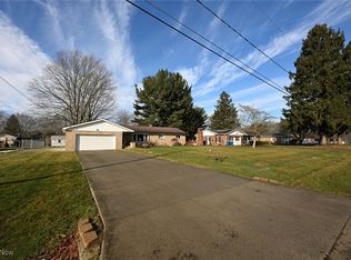 5042 Laddie Dr, Akron, OH 44319