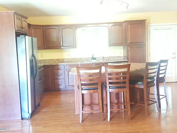 2nd image of 3641 N Fountaincrest Dr