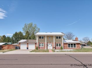 5020 Mountain Rd, Cheyenne, WY 82009