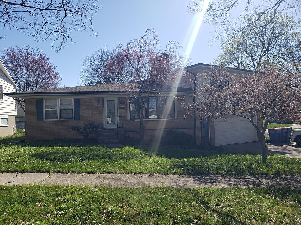 1st image of 1051 Carrier Creek Blvd NE