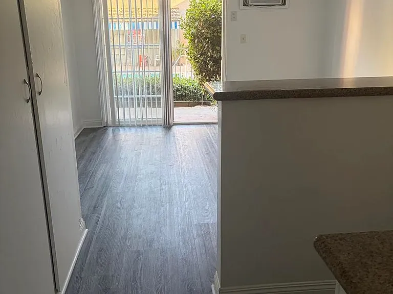 15040 Parthenia St #57 — Photo 5