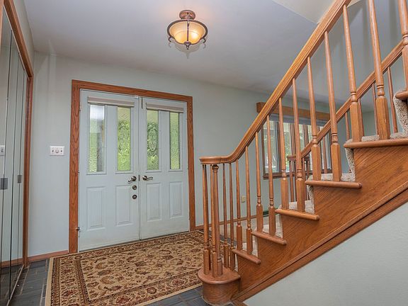 2nd image of 5046 Potomac Dr