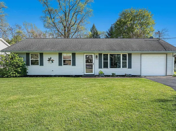 930 Shady Ln, Warsaw, IN 46580