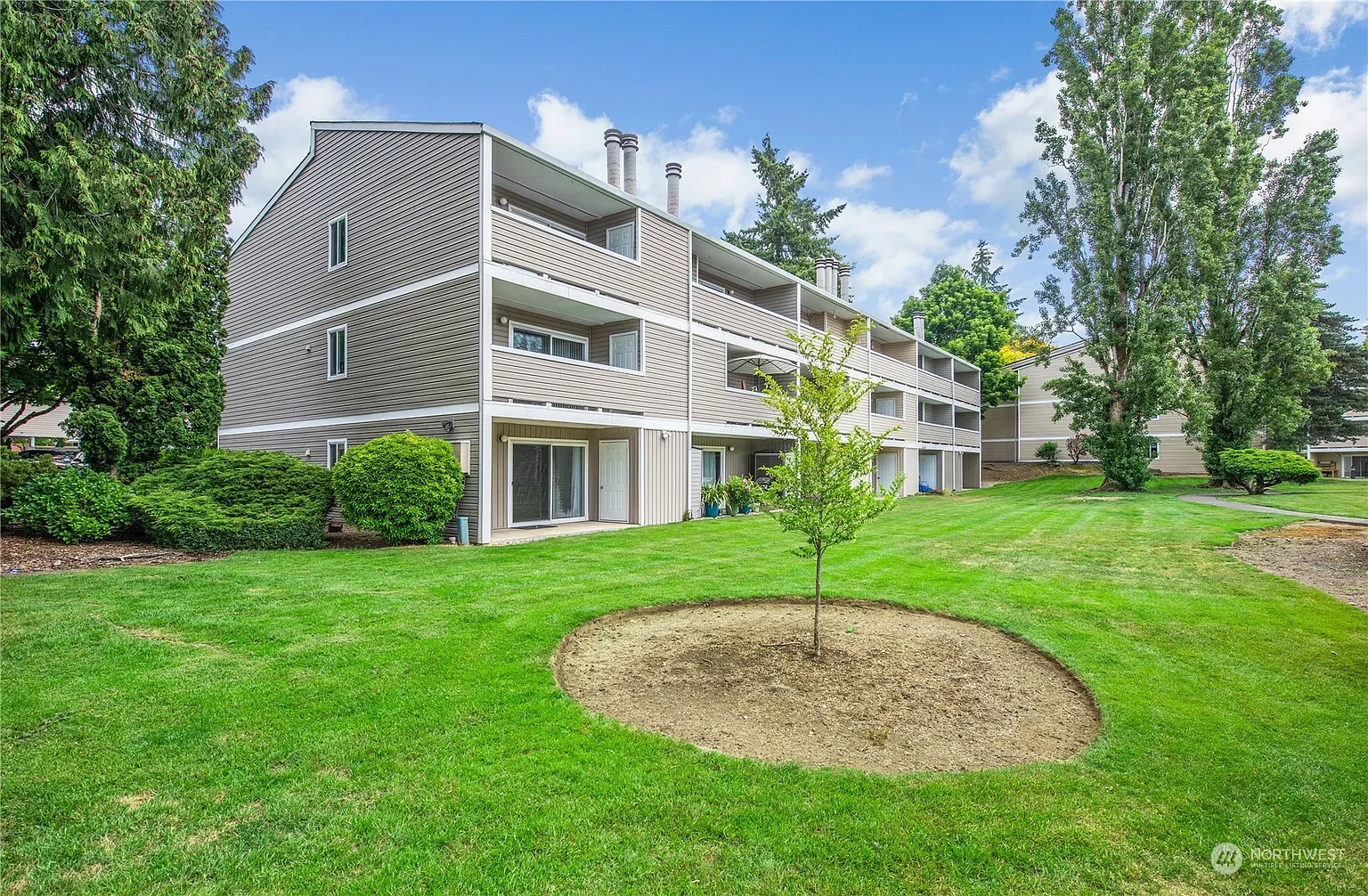 12423 NE 131st Court #E-101 photo 1