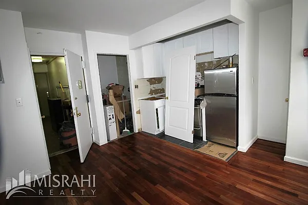 Rented by J Misrahi Realty Corp | media 10