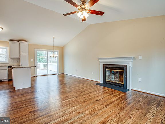 3rd image of 12404 Wadsworth Ln