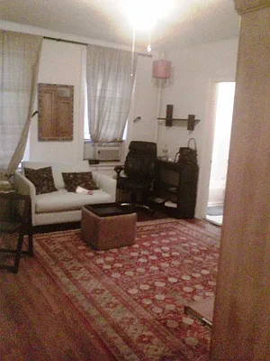 Rented by United Realty Equities | media 10