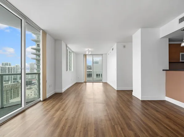 253 NE 2nd St APT 3108, Miami, FL 33132