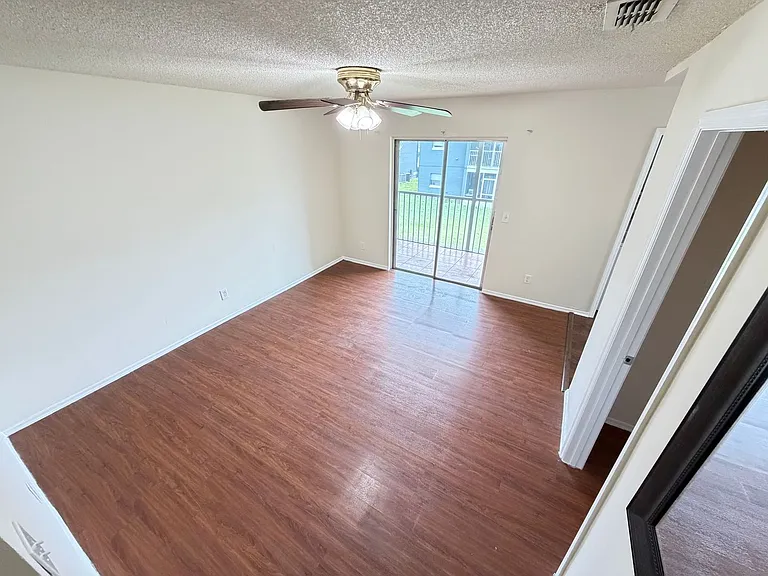 4124 Pershing Pointe Pl #4 — Photo 10