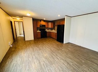 100 S 1st Ave TRAILER 12, Mendota, IL 61342