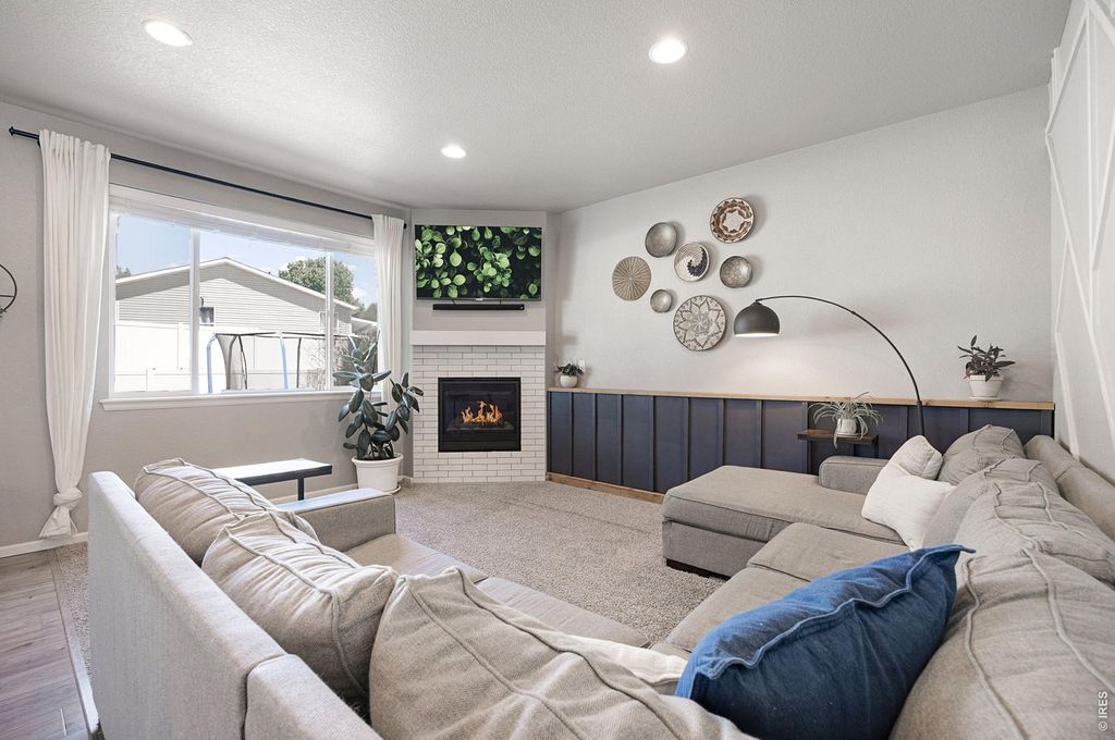 4444 Fox Grove Dr