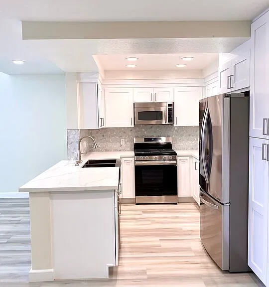 8515 Falmouth Ave #422 — Photo 4