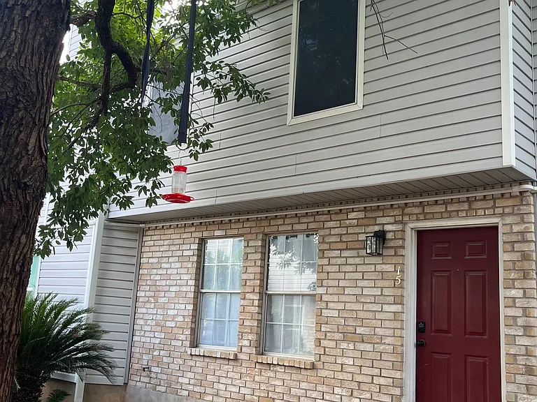 1904 Goodrich Ave #15 — Photo 1