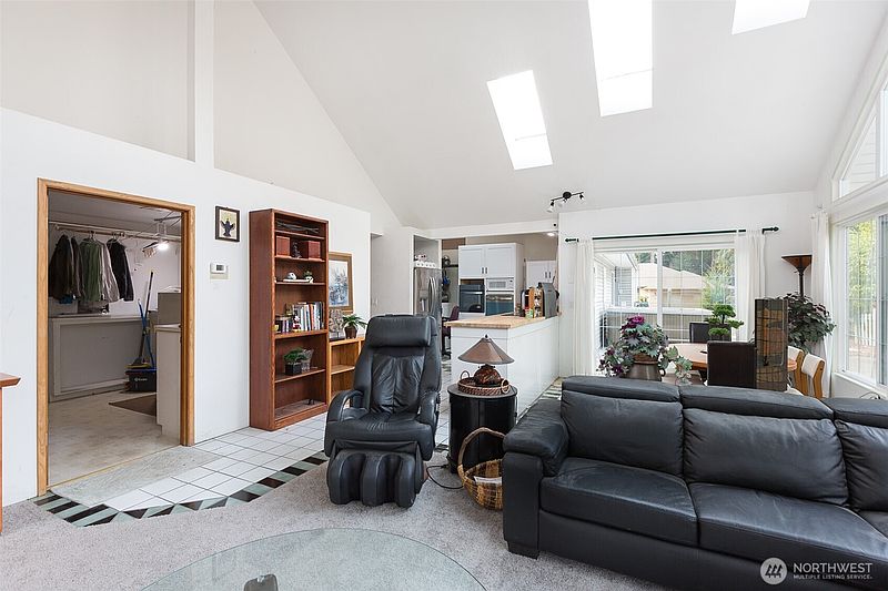5th image of 120 Sunland Drive