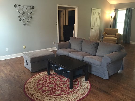 2nd image of 300 Silver Oak Dr