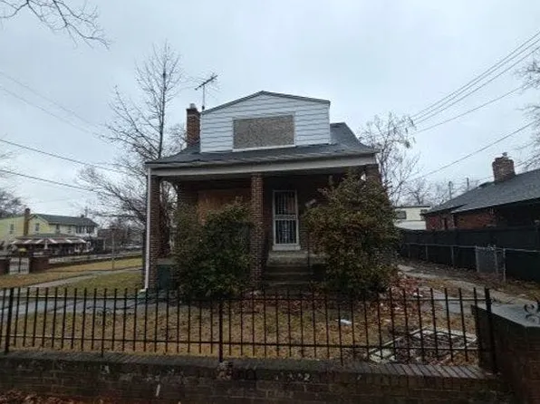 4400 Gault Pl NE, Washington, DC 20019