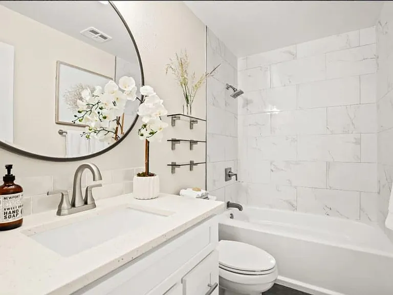 3527 Nottingham Ct #4 — Photo 11