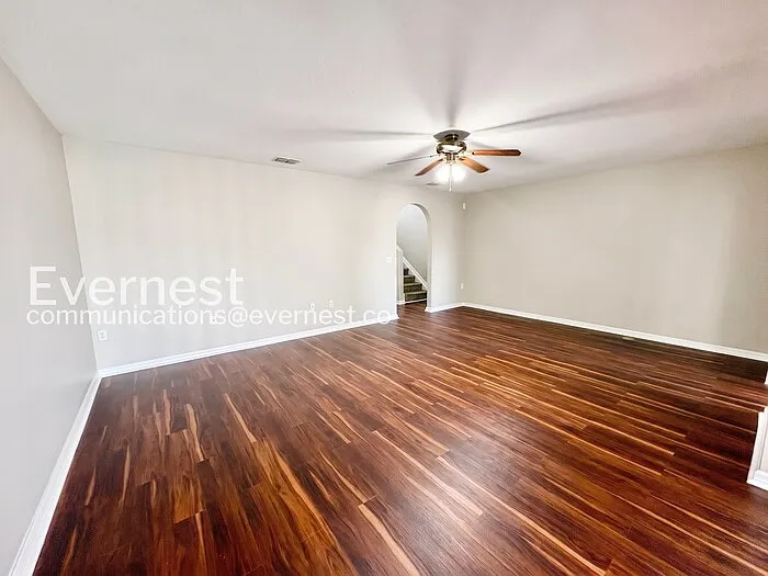 3823 Exeter Ln — Photo 9