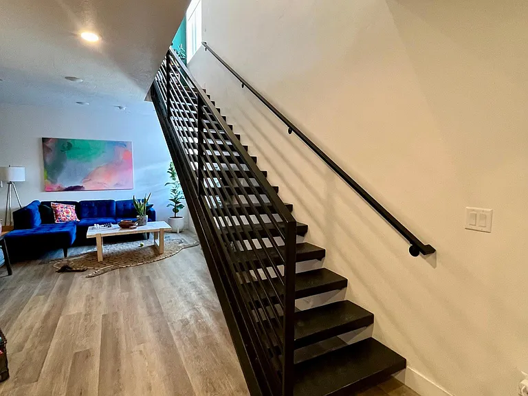 Entry/living room