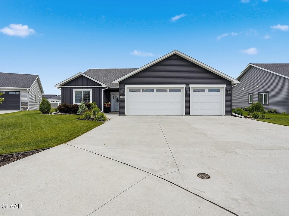 1st image of 6176 Azalea Cir