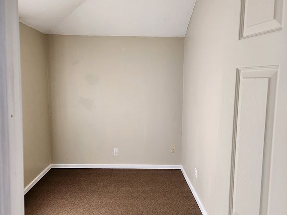 2nd image of 32995 Alva Dr