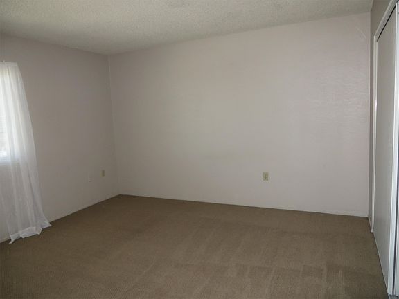 4th image of 229 Acacia Ave APT C