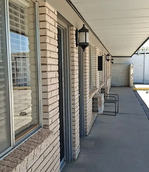 2146 W Picacho Ave — Photo 19