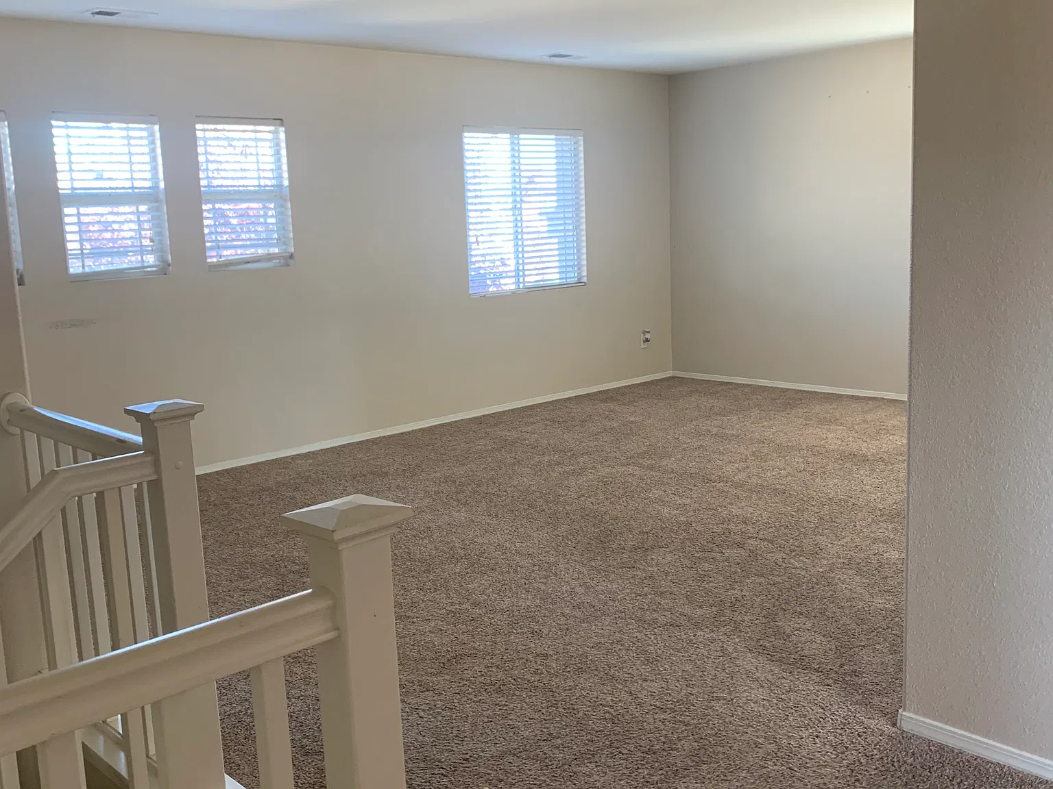 Pompei Ln, Winchester — Photo 1
