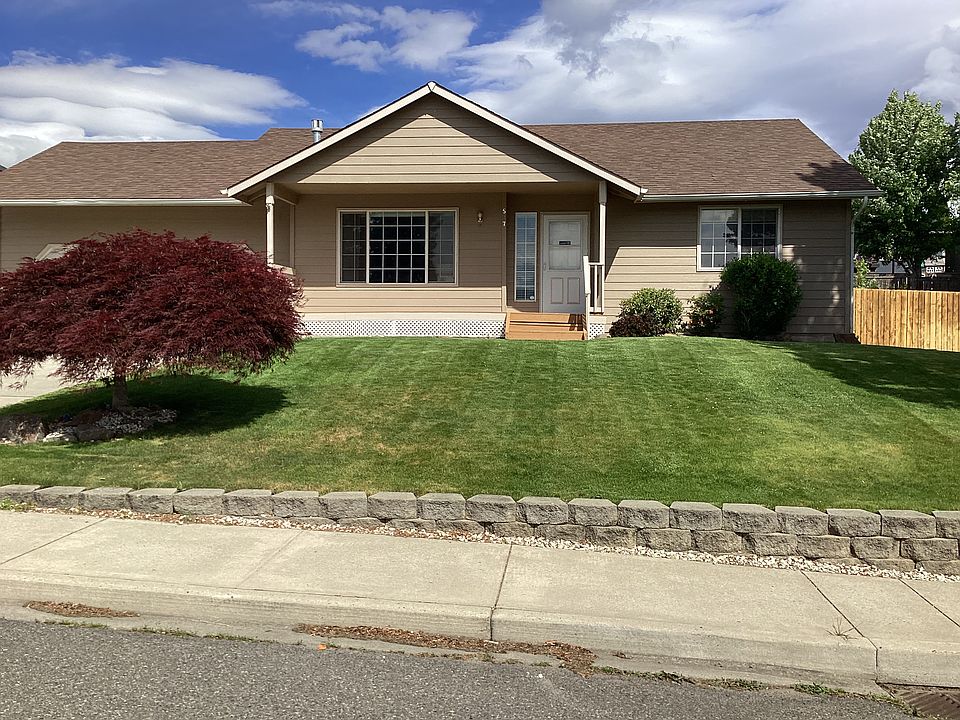 Quiet neighborhood in a cul-de-sac. Close to Costco/