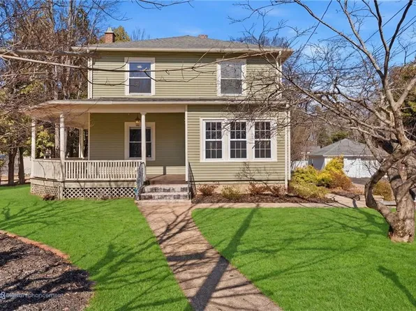 86 Wood St, Coventry, RI 02816