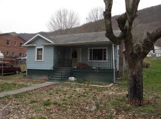 3 2nd Ave W, Big Stone Gap, VA 24219