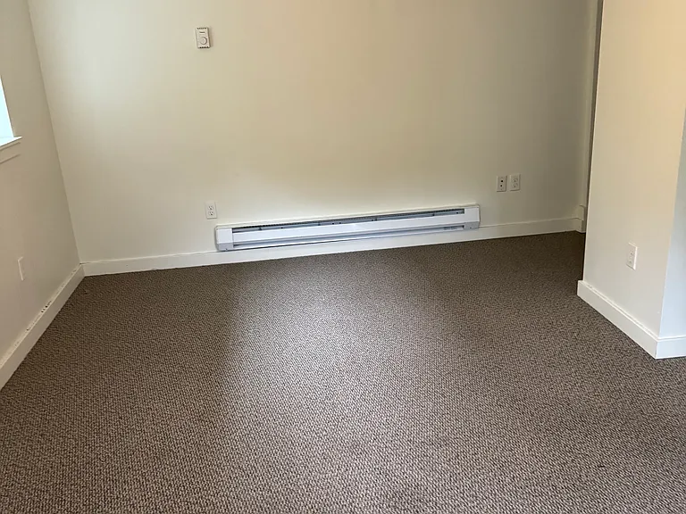 261 E Boston St #4 — Photo 4
