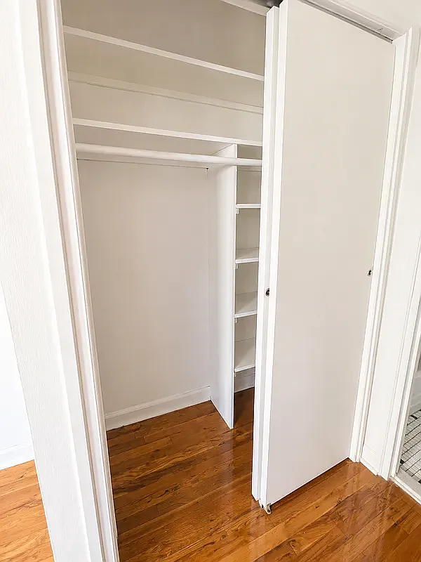 Studio, $2,195 — Photo 4