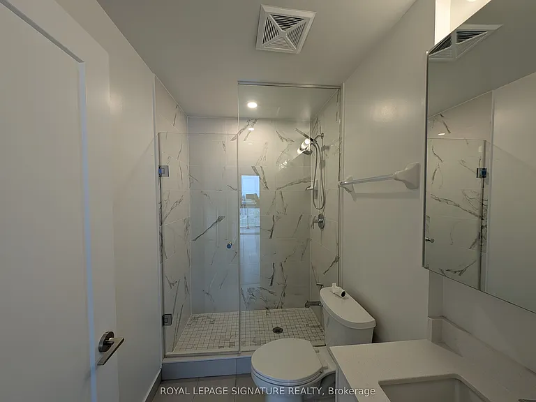 95 Oneida Cres #710 — Photo 10