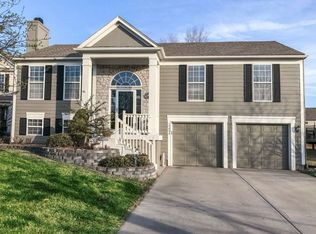 15884 W 157th Ter, Olathe, KS 66062