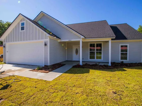 1806 Garden Villa Dr SE, Moultrie, GA 31768