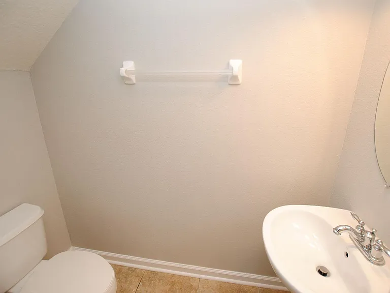 4038 Lionheart Dr — Photo 22