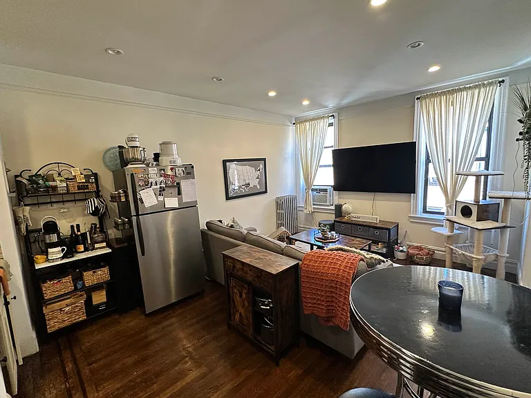 202-10 43rd Ave #4A — Photo 3