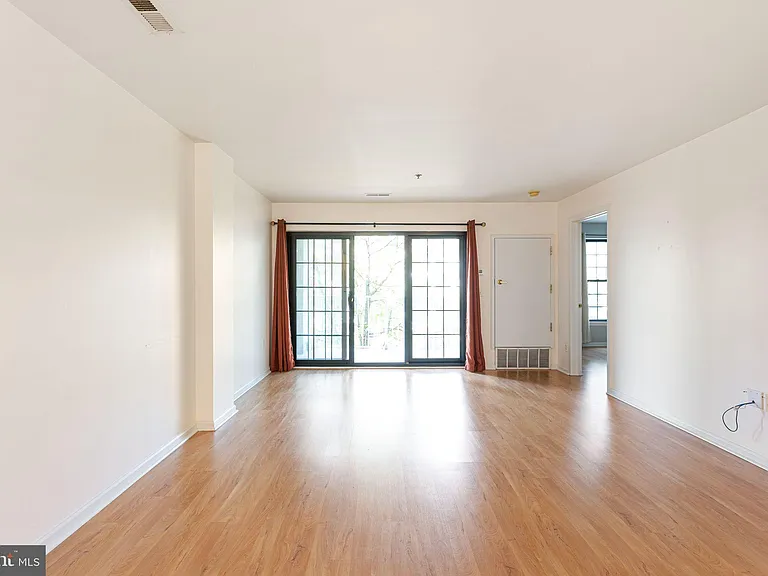 2 Leverington Ave #38 — Photo 10