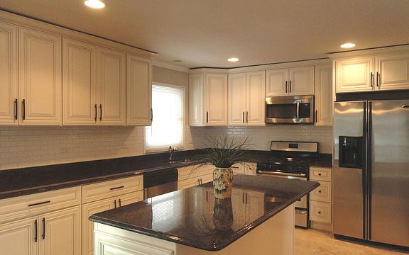 5th image of 1212 Sleepy Hollow Ln