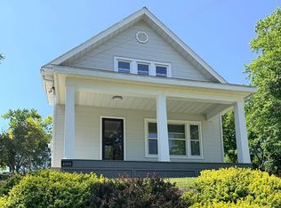 2293 Pearl St, Dubuque, IA 52001
