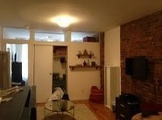 Rented by Nest Seekers International | media 33