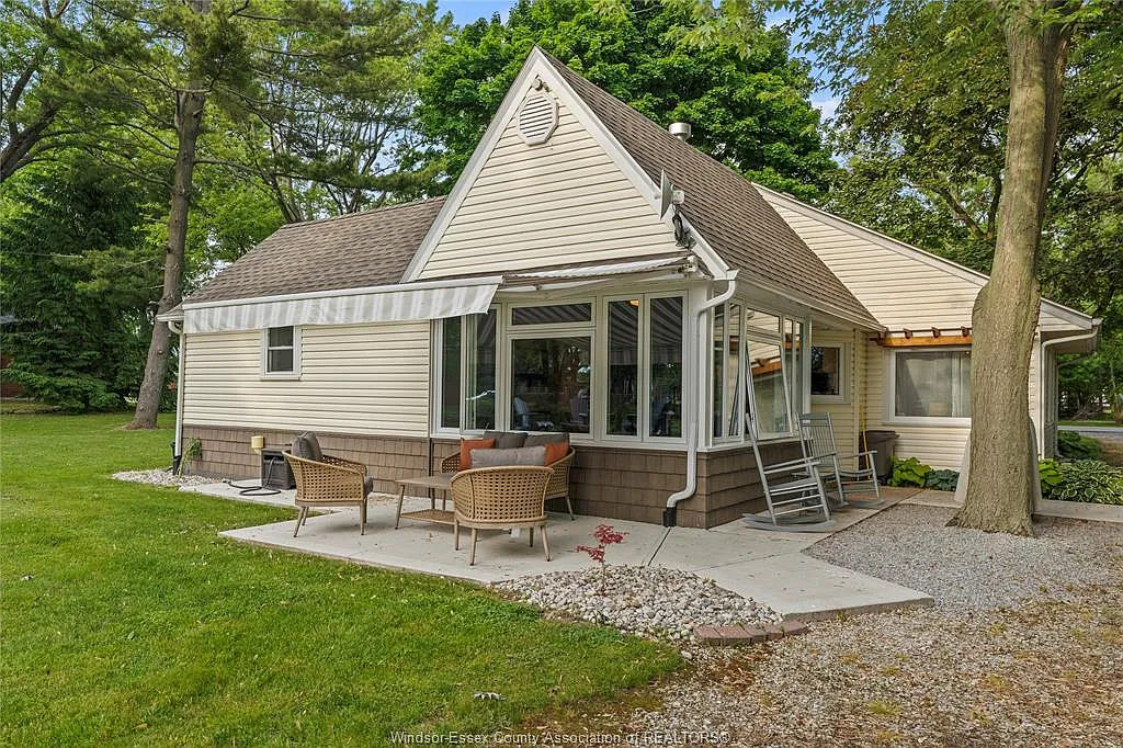 2 bed, $2,550 — Photo 2