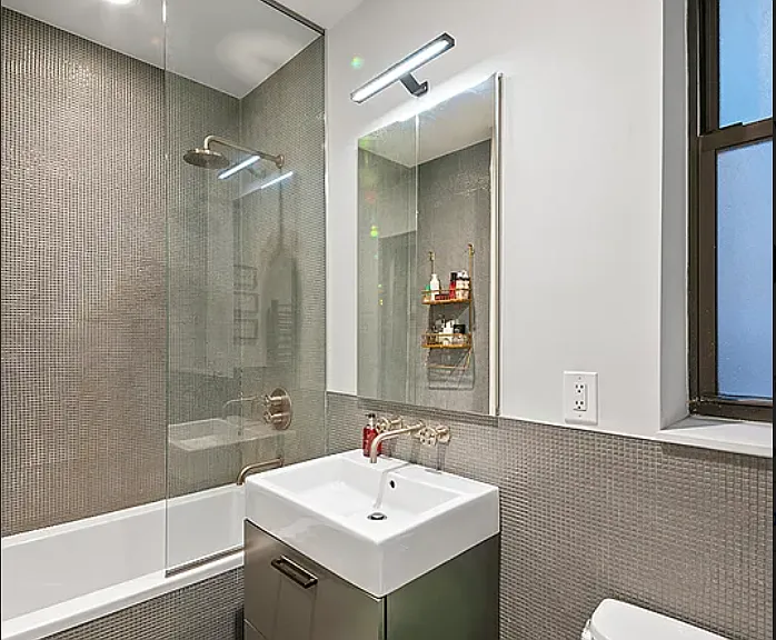 348 W 56th St #4D — Photo 7