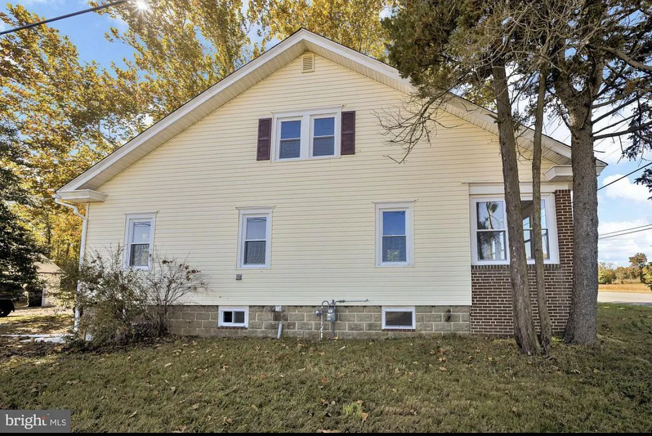 801 Bridgeton Pike photo 1