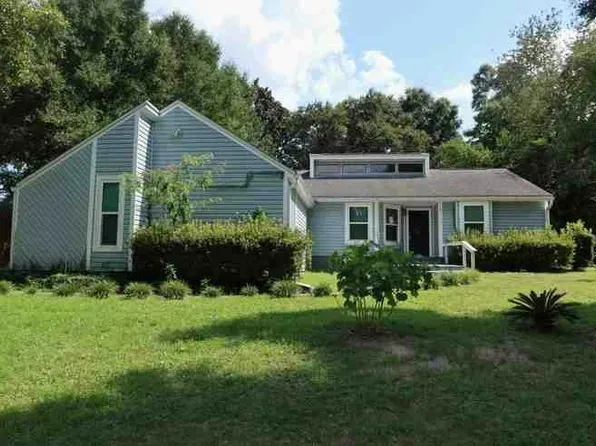 719 Crooked Oak Dr, Pensacola, FL 32514